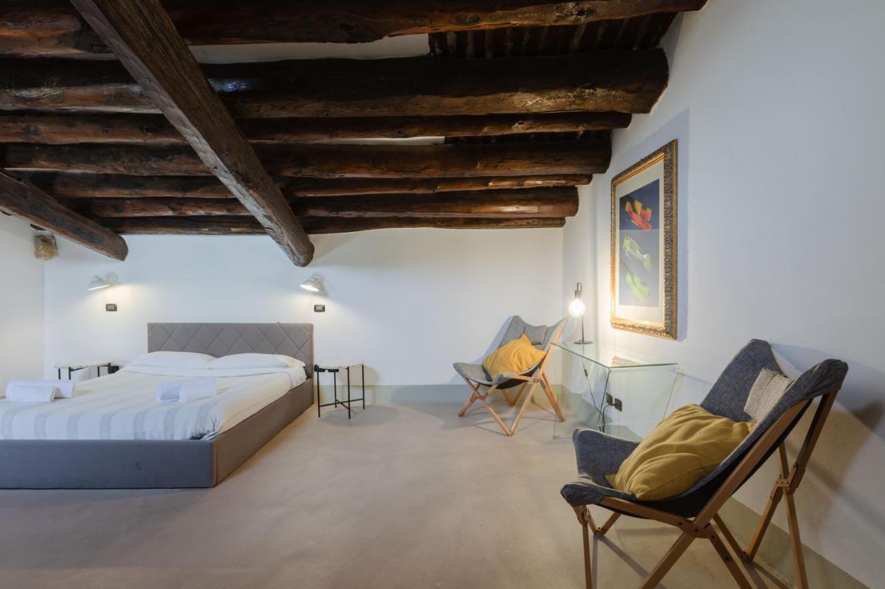 Affittacamere Palazzo Cavarretta - Le Stanze Di Pinella 3*