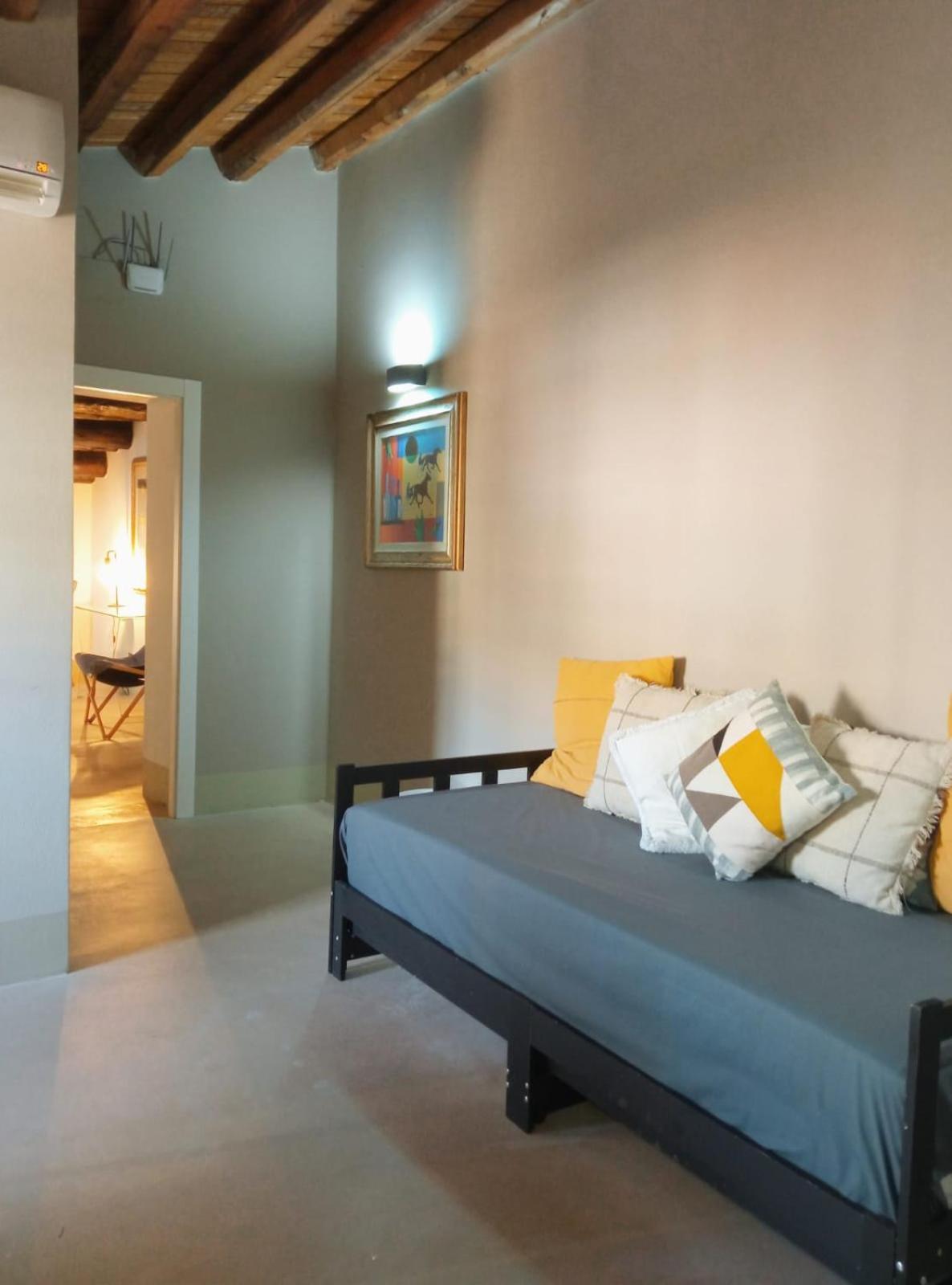 Palazzo Cavarretta - Pinella's And Guest house
